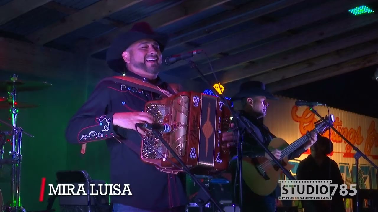 15  PALABRA DE HOMBRE   LUCKY JOE FT  JESSE TURNER AT THE BROKEN SPROCKET