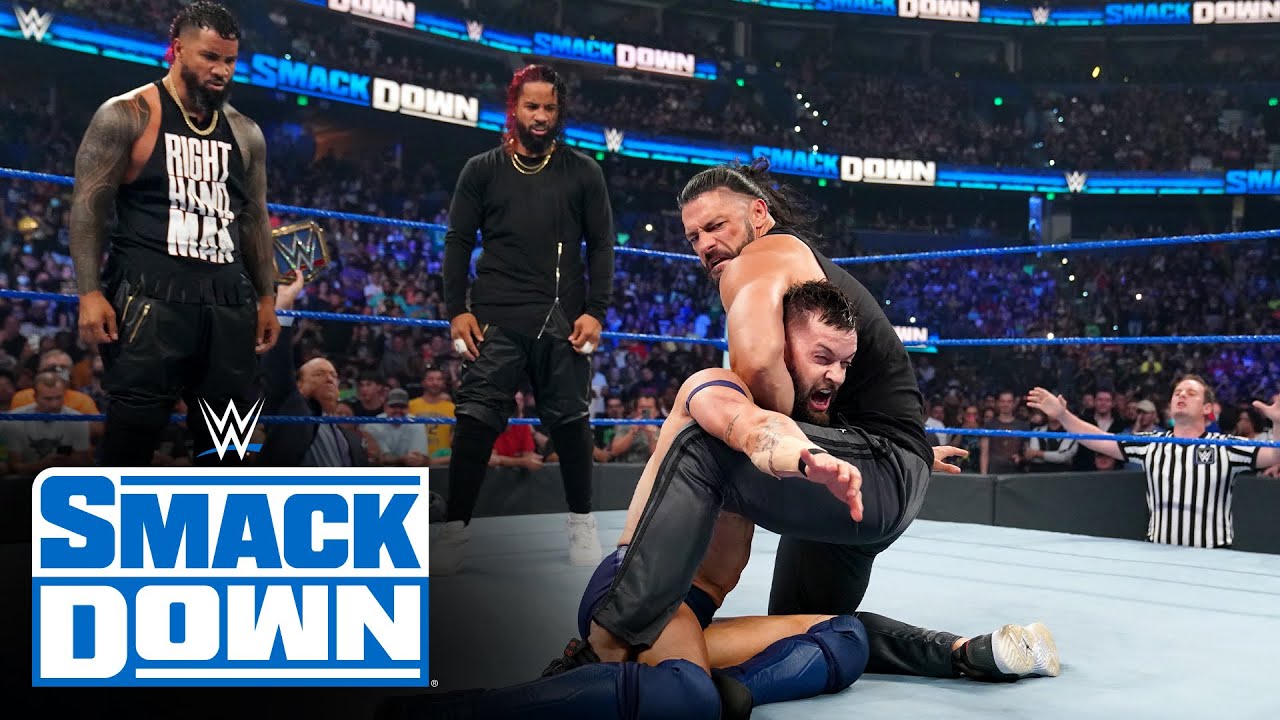 Роман Рейнс и братья Усо избивают Финна Балора: SmackDown, 6 августа 2021 г.