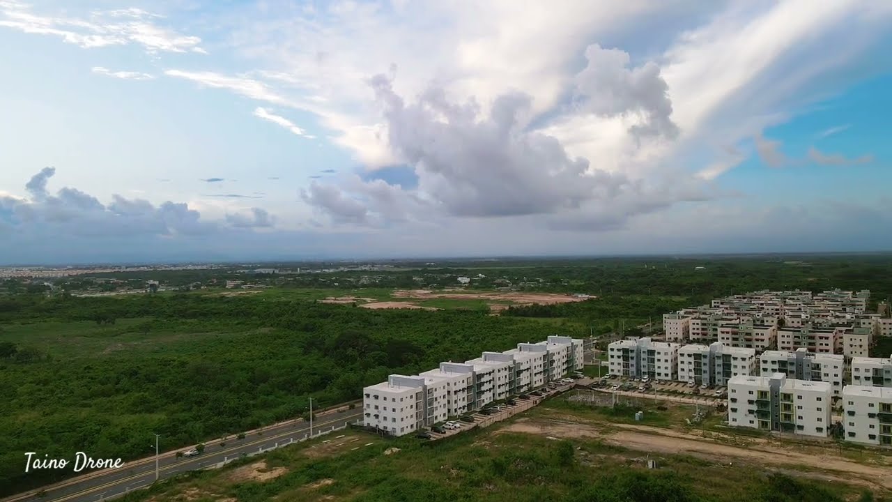 Te Invito A Ver Un Recorrido Completo De Ciudad Juan Bosch Y Sus Últimos Avances. Taino Drone.