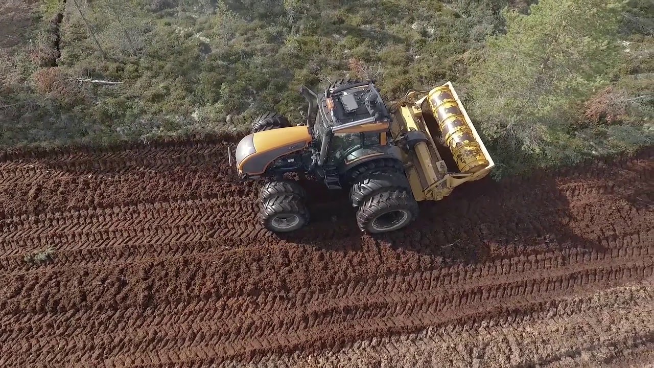 Clearing new peat land MeriPeat MJK-350 DTG + Valtra