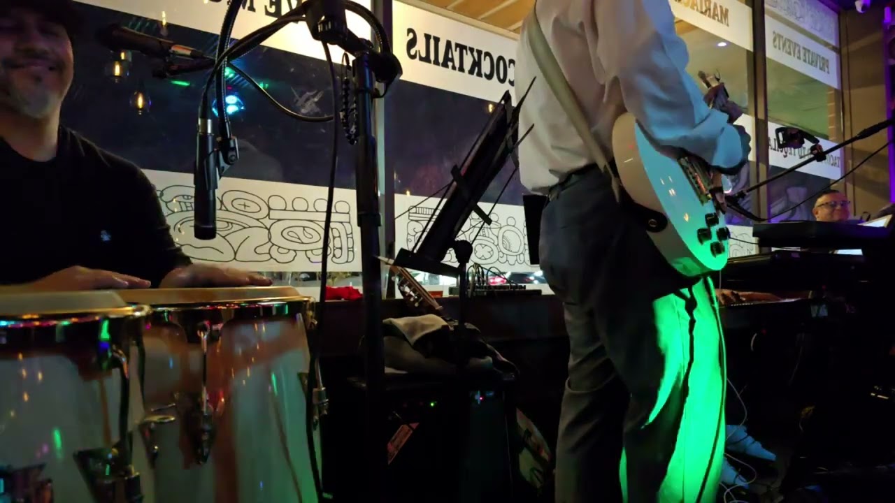 Rumba en el Patio @ Catrina Mexican Bar & Grill / Rumba Variada