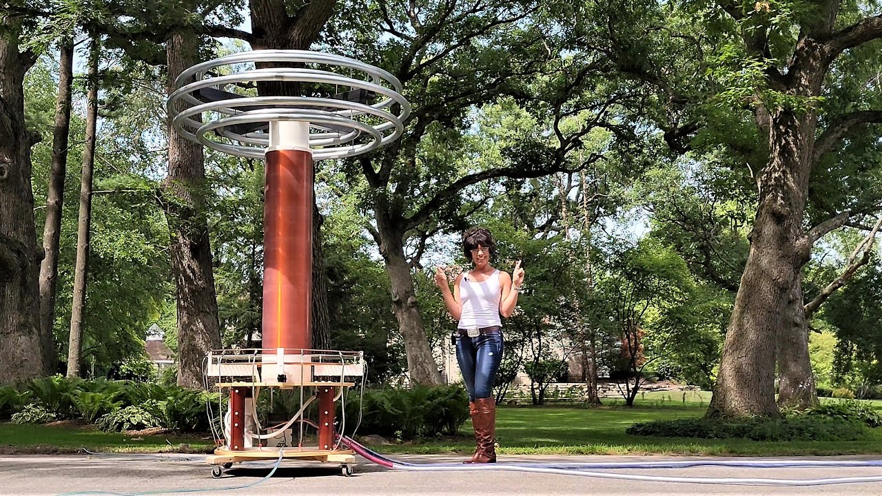 ⚡Enormous Tesla Coil, 1st Light⚡