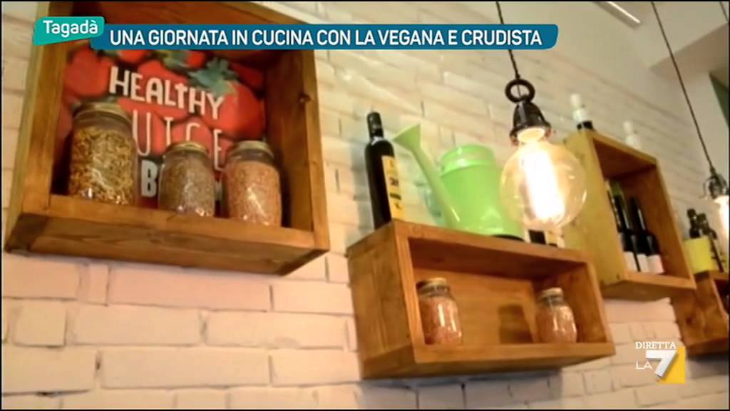 Una giornata in cucina con la vegana e crudista