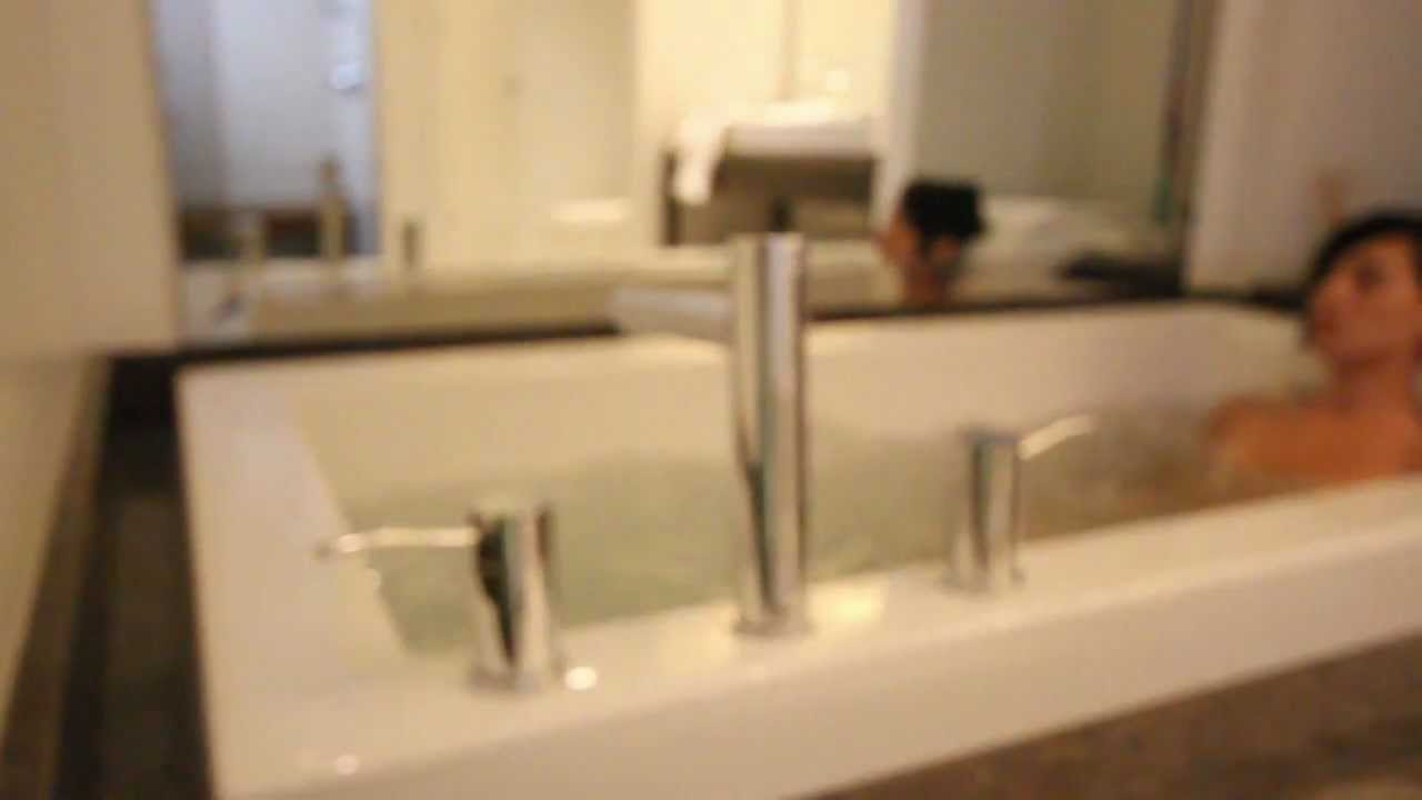Why buy a BainUltra ThermoMasseur bath?