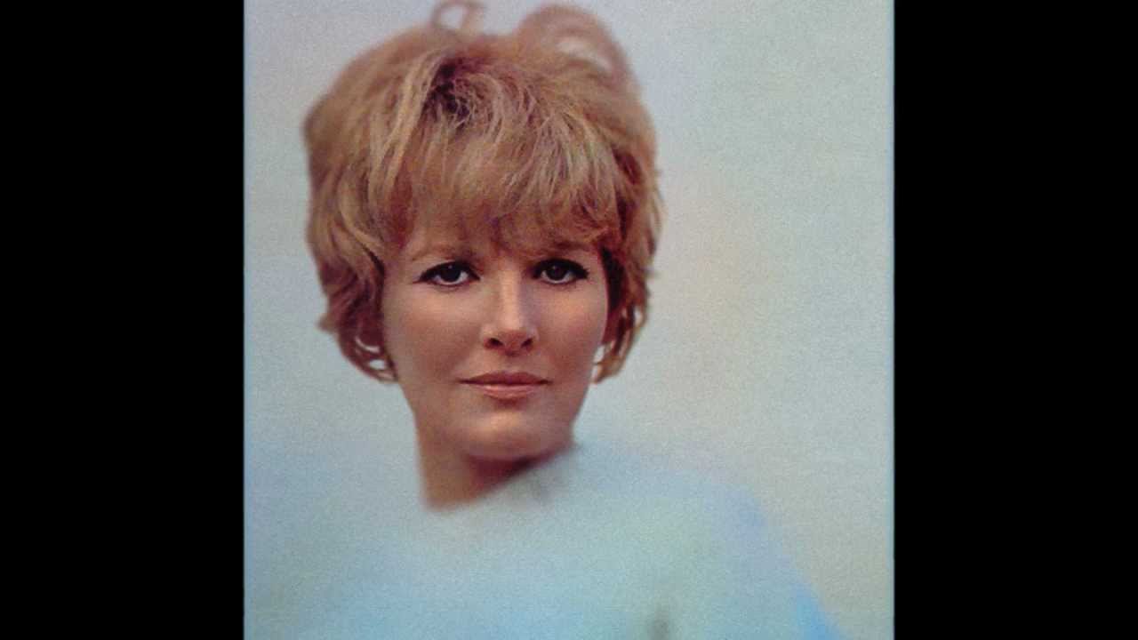 Petula Clark - Your love is everywhere