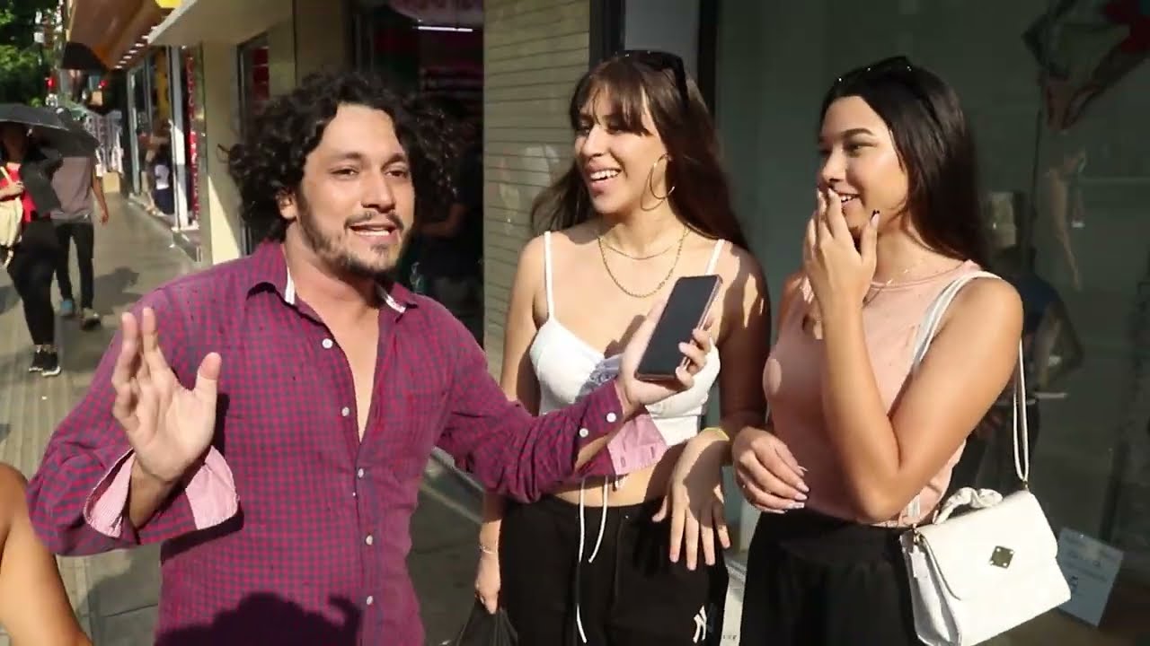 Palabras Venezolanas en las calles de Caracas con la gente de la ciudad