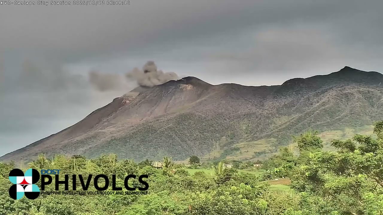 Time-lapse footage of ash emission at the summit crater of Kanlaon Volcano | GMA Integrated News