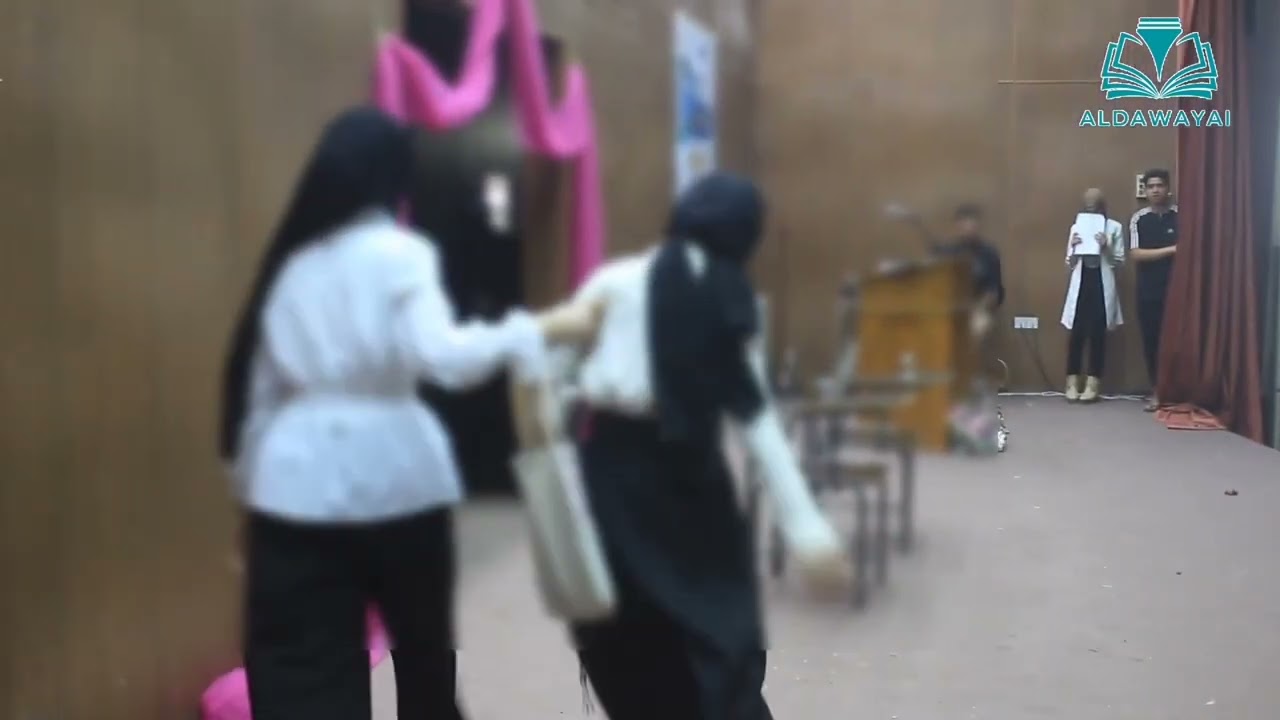 مسرحية ثانوية العين الاهلية في مهرجان اللغة الانكليزية