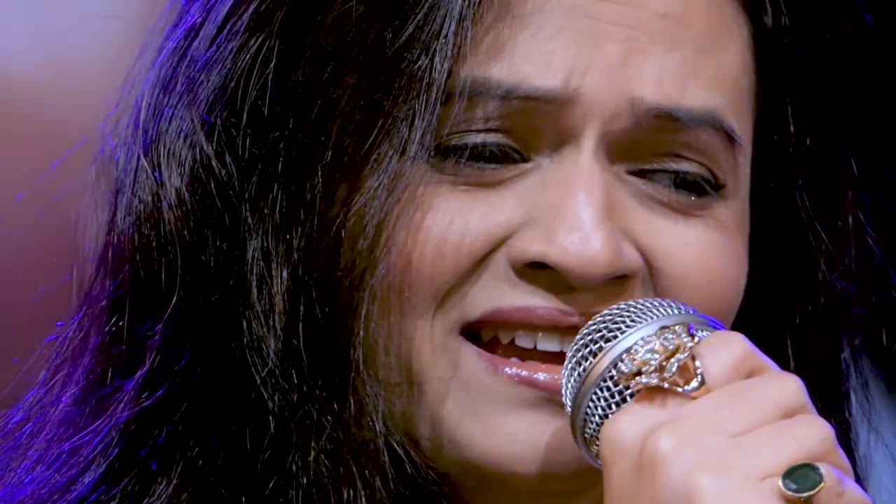 Rima Girkar sings, 