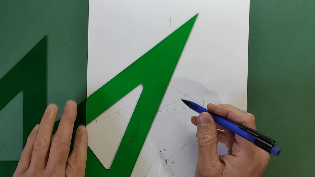 Prisma de base triangular en isométrico
