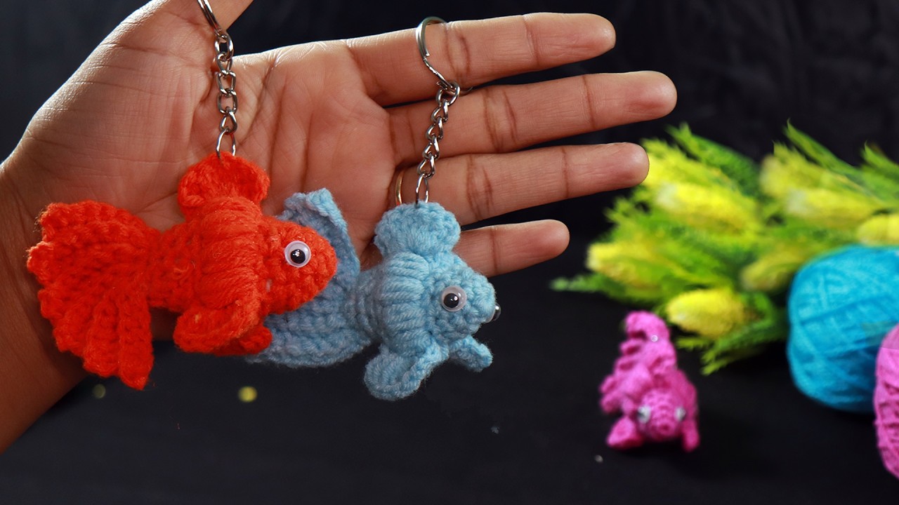 Crochet Fish Keychain Tutorial 🐟 | Easy Amigurumi for Beginners