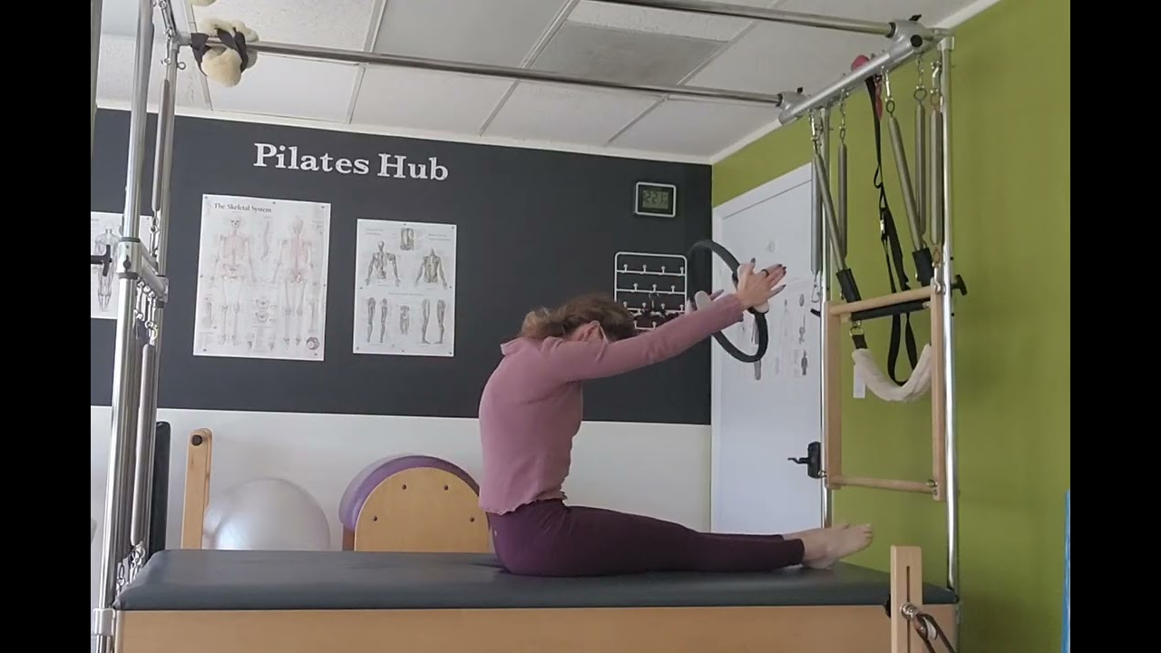 Pilates Mat with the Magic Circle #pilatesmatwork ##pilatescircle #pilateshubftl #pilatesmat 
