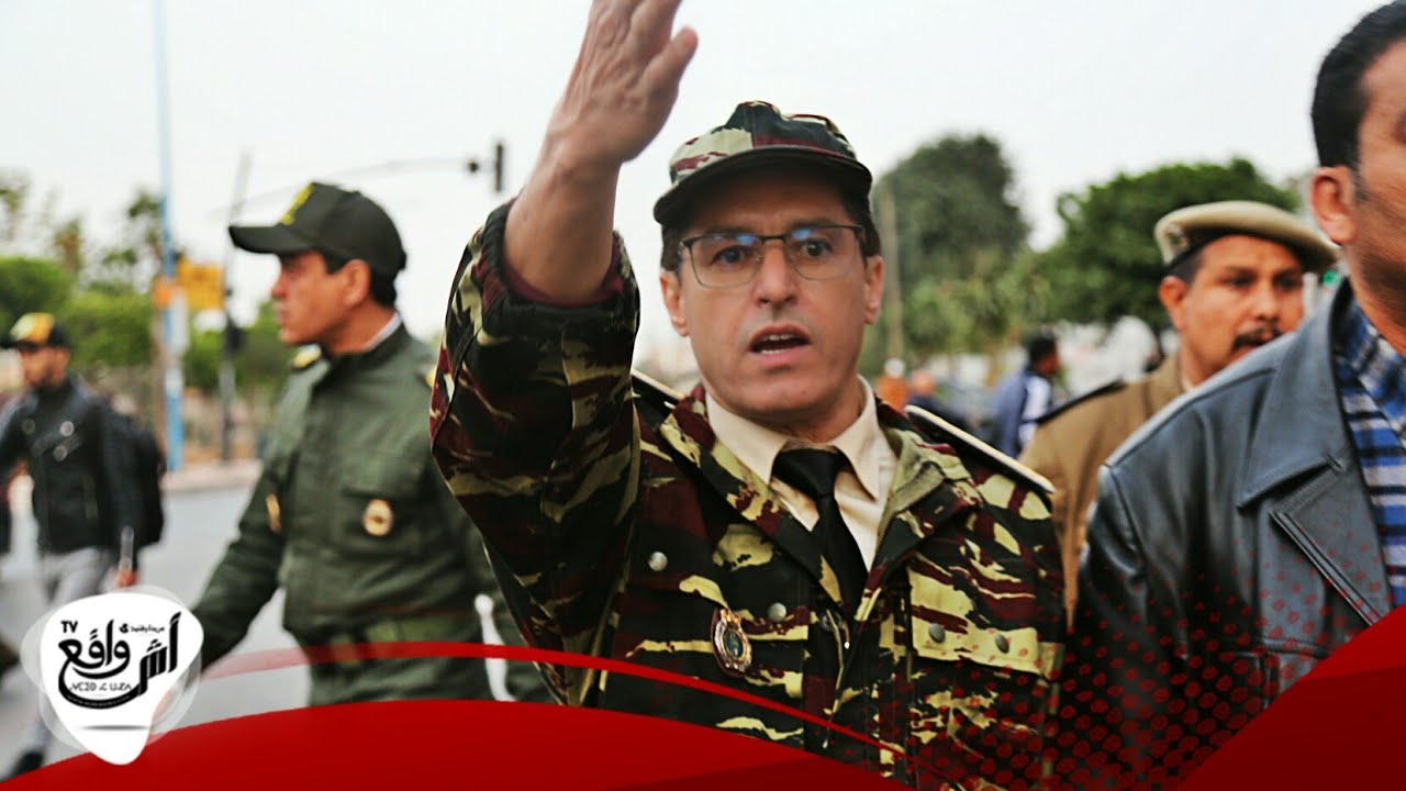السلطات الأمنية و القوات المساعدة بحي مولاي رشيد بالبيضاء تفرض على مواطنين الإلتزام بيوتهم...