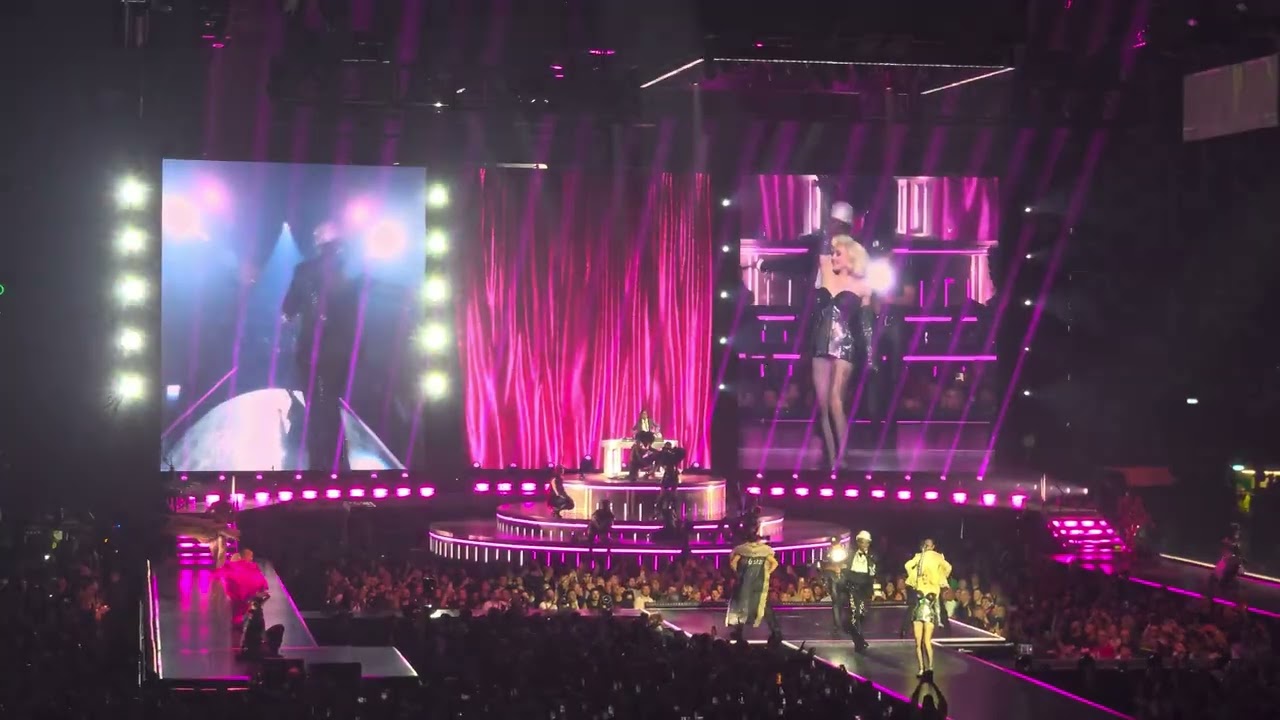 Madonna - Vogue - Milan 25/11/2023 - Celebration Tour 4K HDR