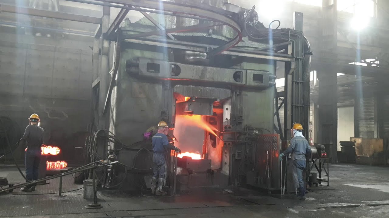 ONE BECHE 40 TON COUNTERBLOW HAMMER  MODEL DG40H, NEW IN 1971