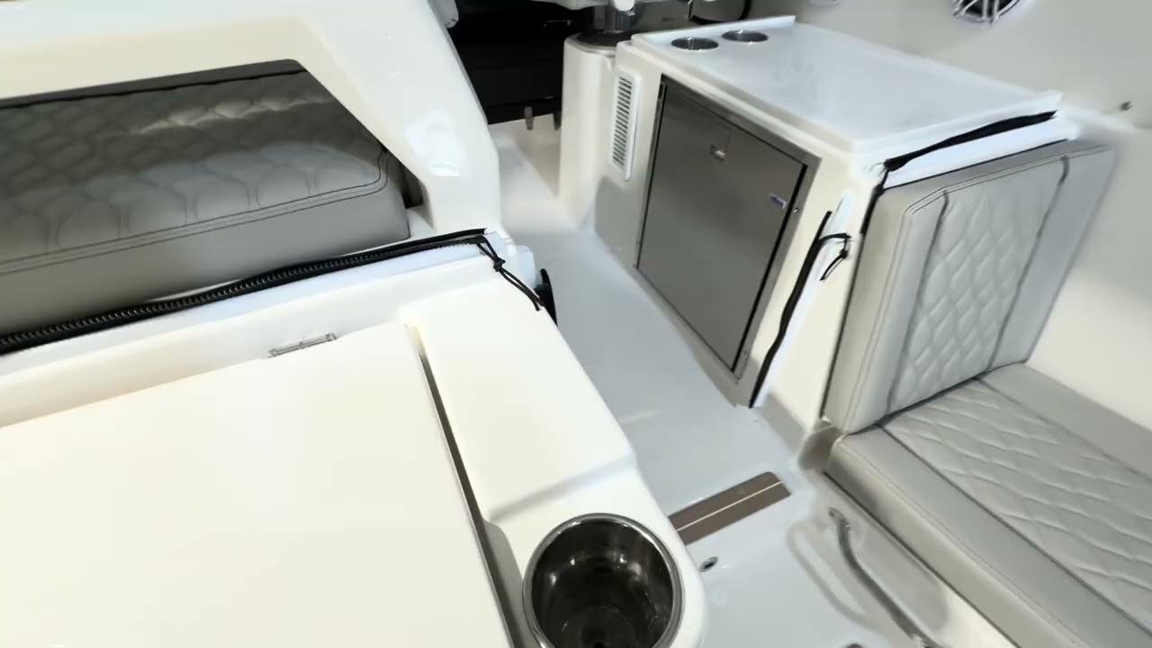 2026 Pursuit OS 325 For Sale at Garden State Yacht Sales