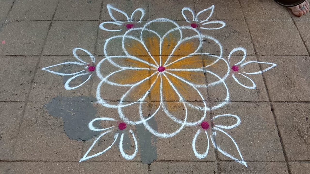Beautiful flower rangoli // Poo kolam // 5X3 simple daily rangoli designs // Latha kolam