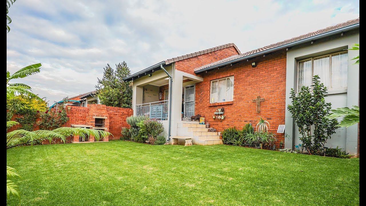 3 bedroom apartment for sale in Mooikloof Ridge | Pam Golding Properties