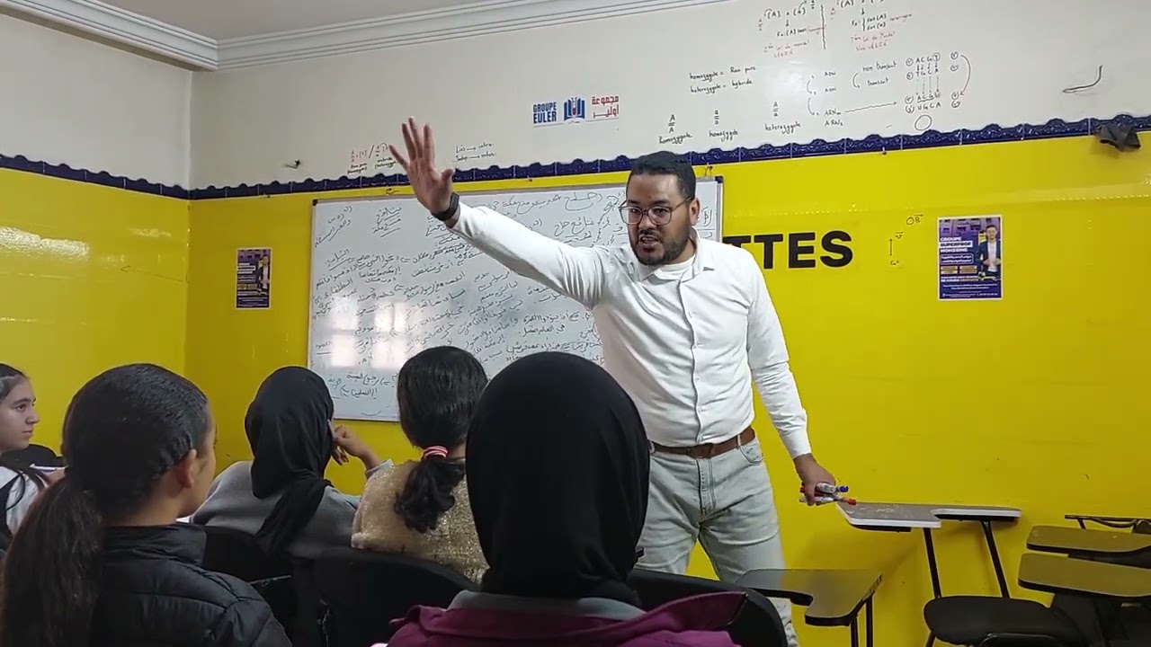 ملخص بسيط لدرس صلح الحديبية وفتح مكة وفق الإطارالمرجعي...دروس أولى باك الأستاذ زكرياء خشاف
