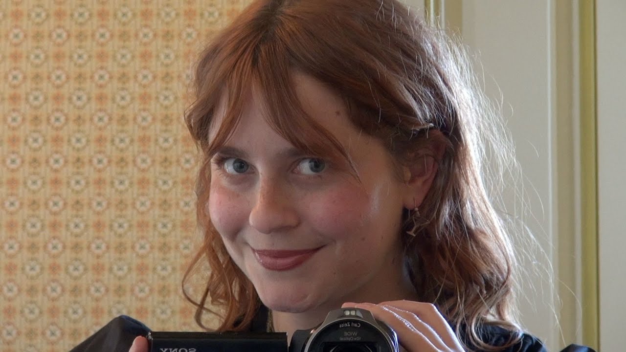 Новое видео Хейли Блейс на YouTube уже доступно!