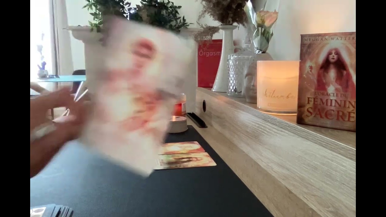 découvrez ce qui l'attire le plus en vous ? #tarot #tarotreading