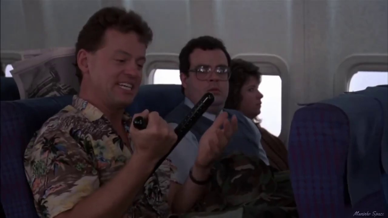 Loucademia de Polícia 5: Vamos Servir o Almoço