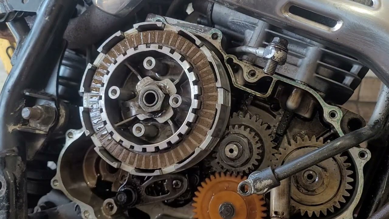 Tenere / lander 250 com dificuldade para entrar neutro  ou embreagem trancada