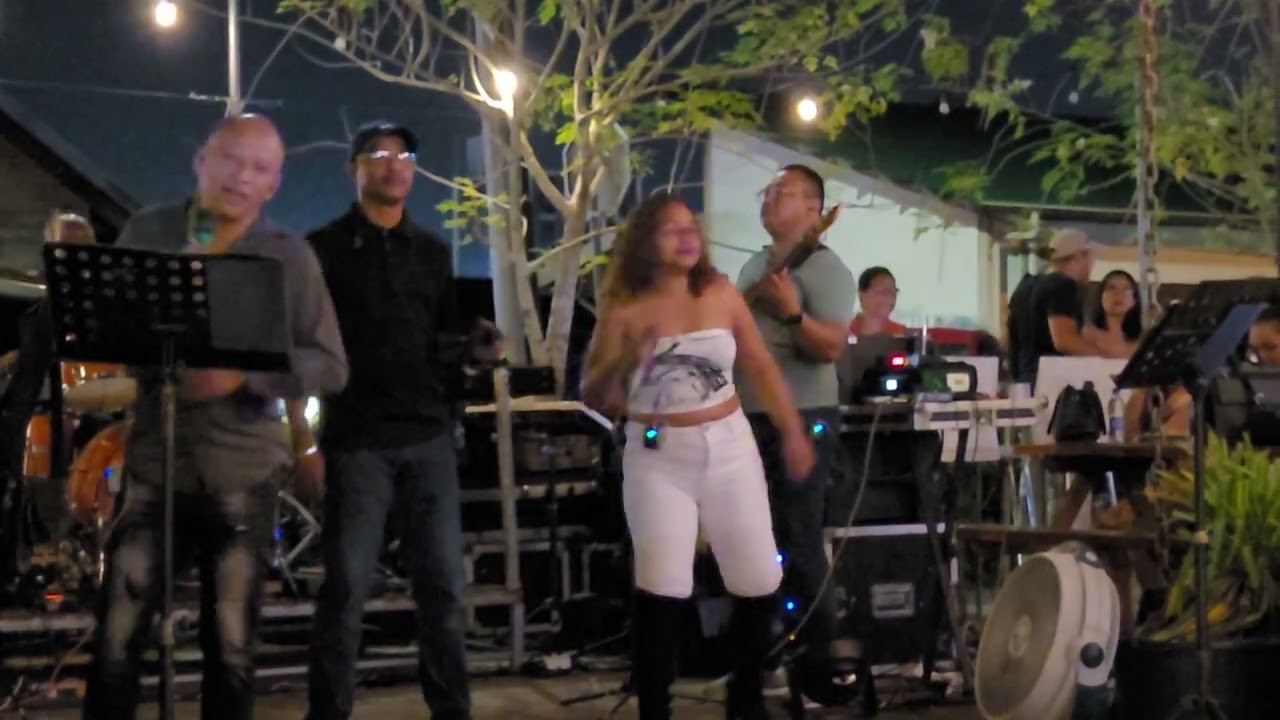 Suriname:Kasimex  Houseband #optreden#Music