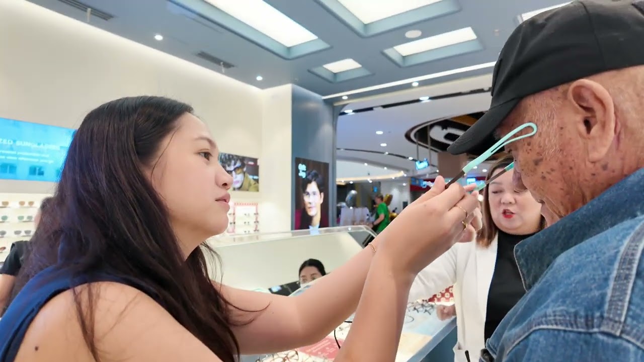 Eyeglasses for Lolo Satur