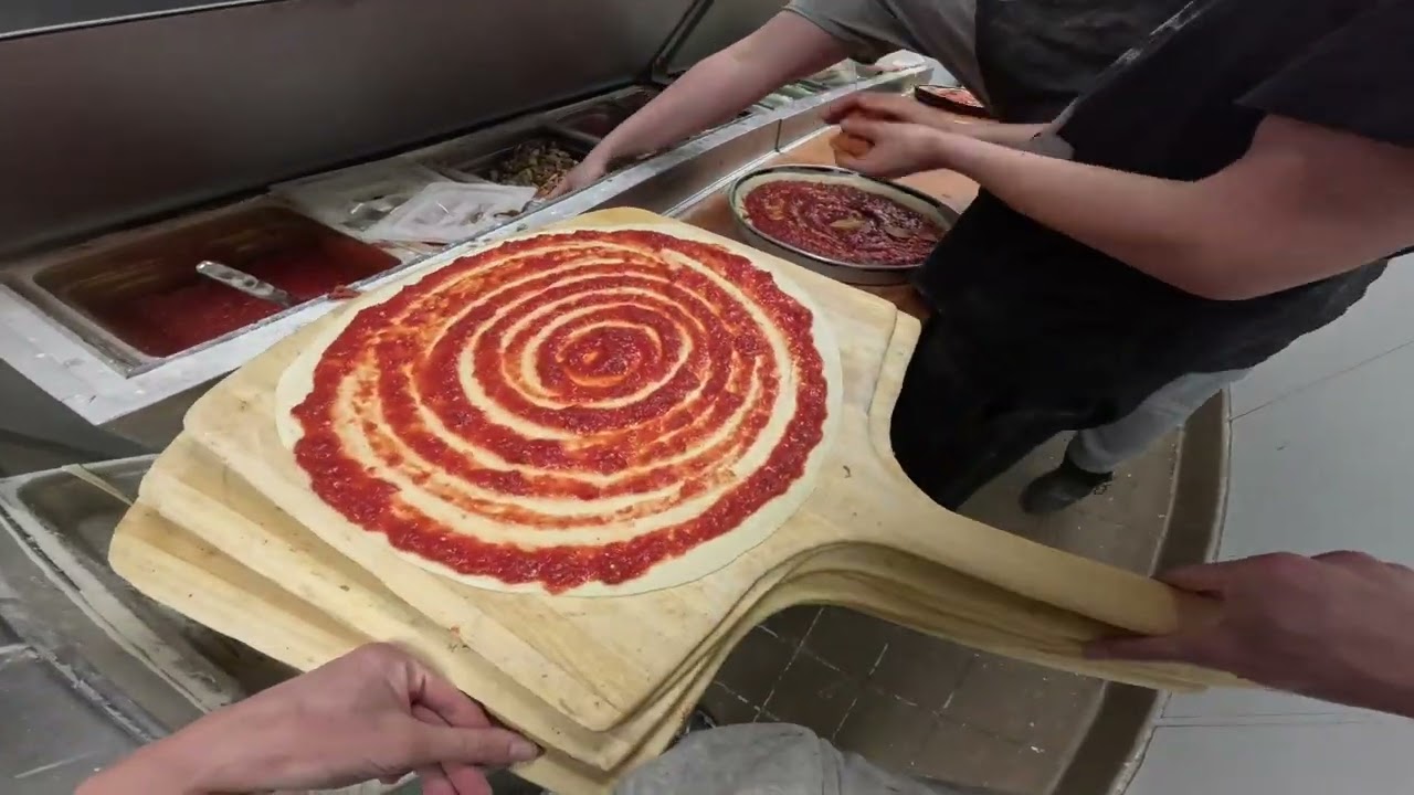 POV | Dinner Rush 🍕 Making Pizza