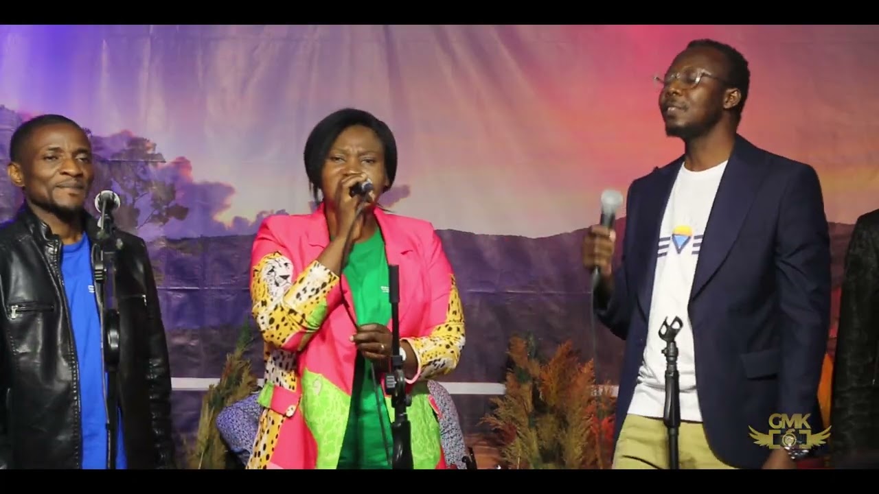 JESUS EST LA CLEF - Sr Théthé MAKABI (Cover Live SEVEN)