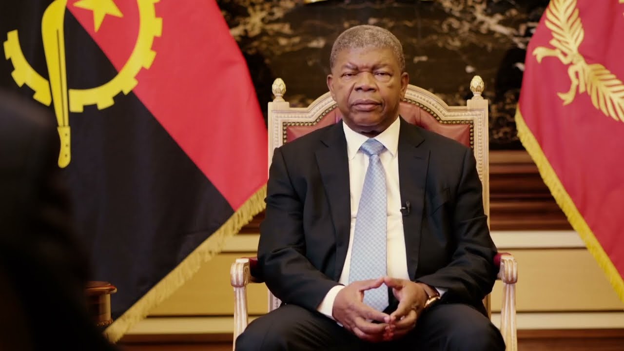 ENTREVISTA EXCLUSIVA À JEUNE AFRIQUE 