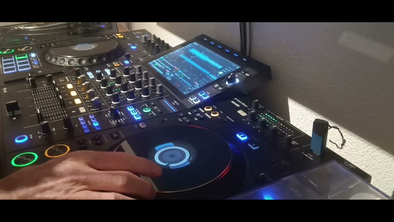 Raving I'm Raving Vs Get Funky Vs Exorcist (Molinillo 122)