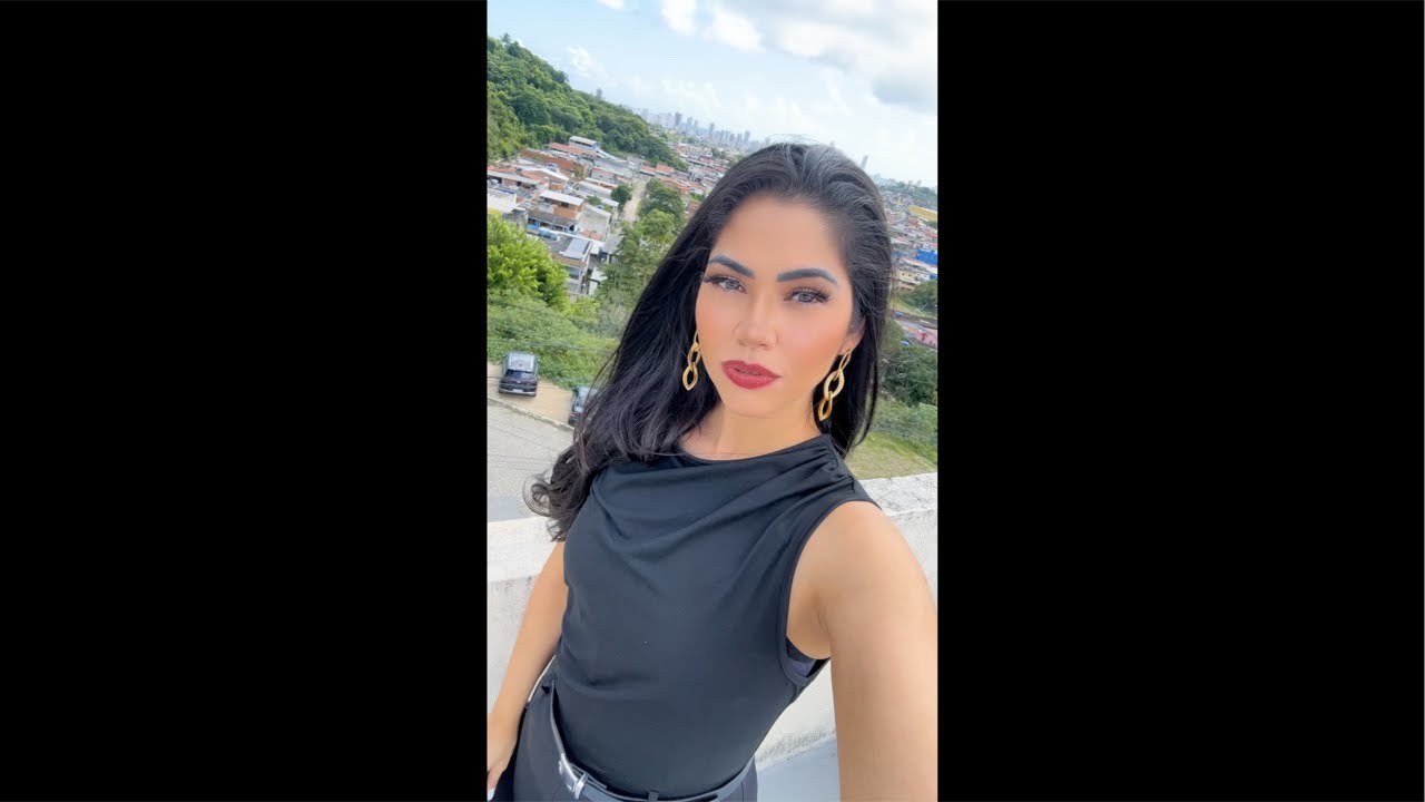 Karla Karolla está ao vivo!