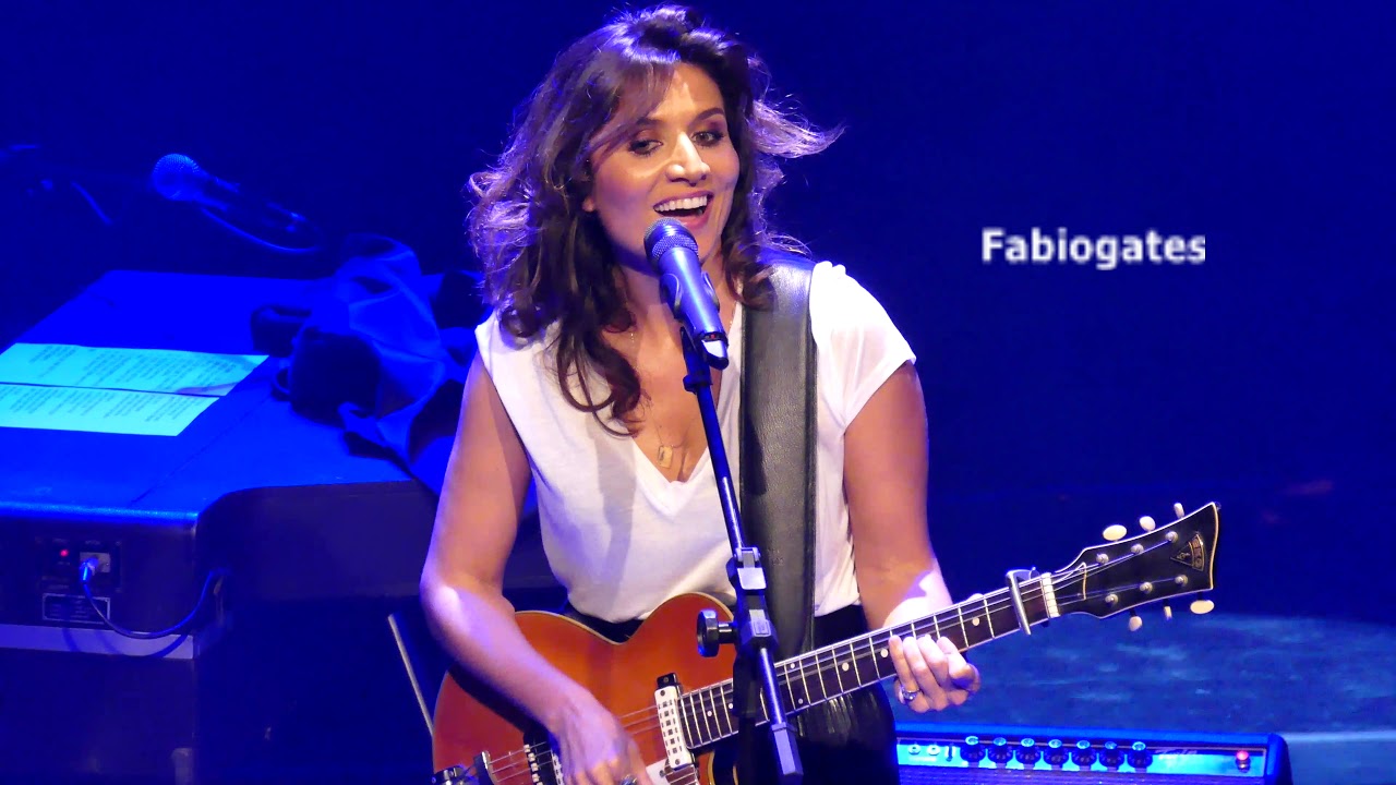 Chiara Civello - Um Dia (Theatro NET Rio/RJ – 14/05/19) 4K