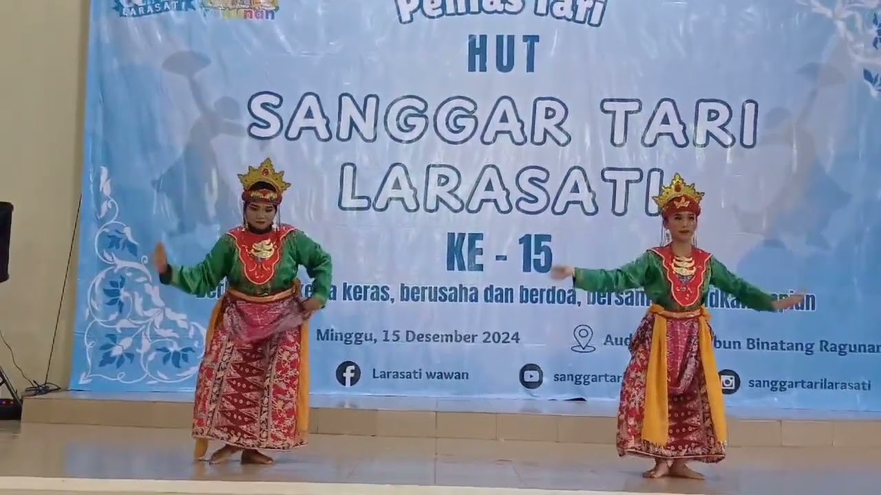 Pagelaran tari HUT Sanggar Tari Larasati - Tari Ngarojeng -