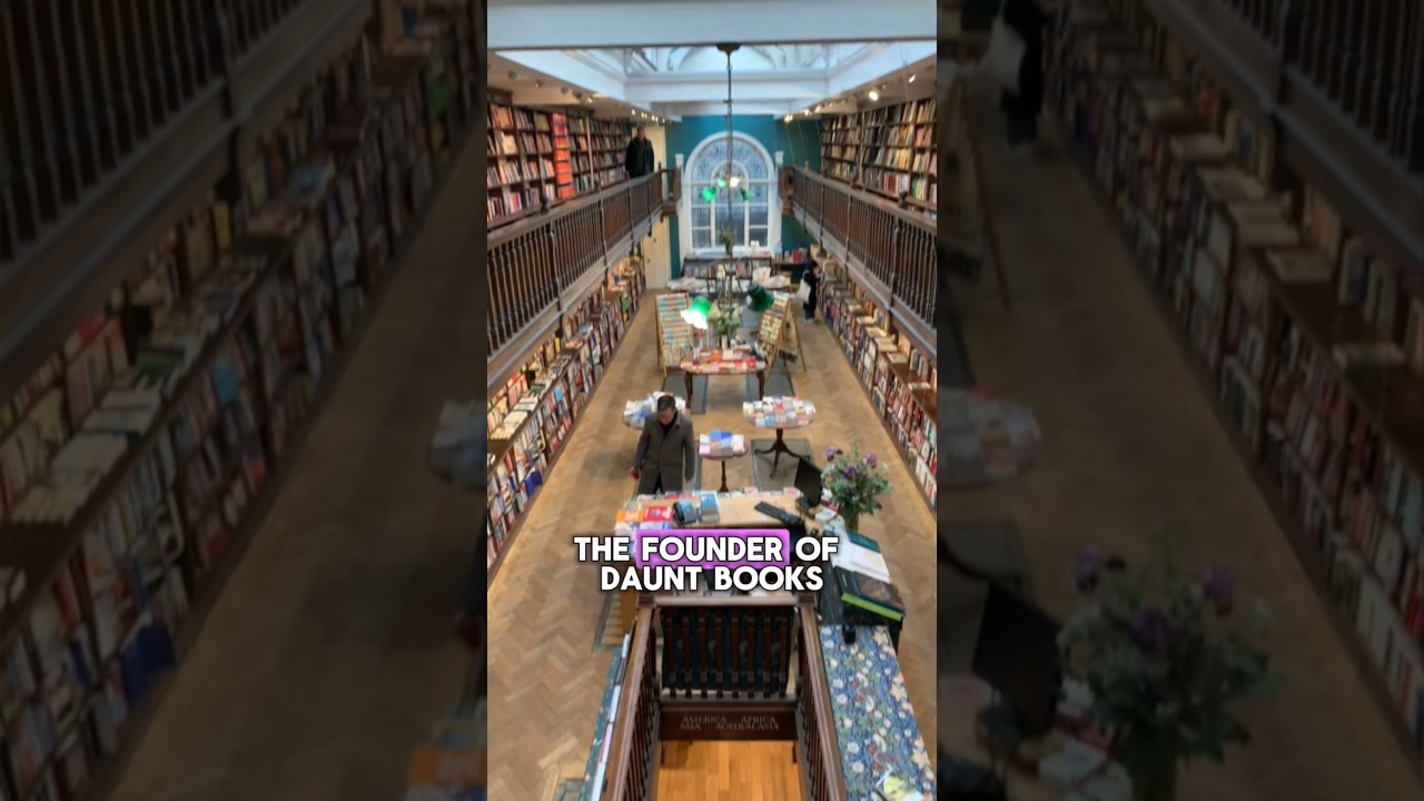 Top biggest bookshops in London that you must visit 📚#london #walkingtour #tourguide #bookshop