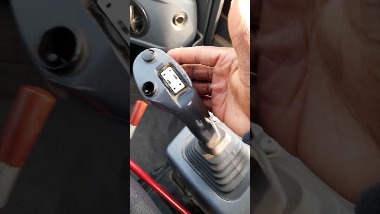 comando e simbologia da pá carregadeira Komatsu WA200