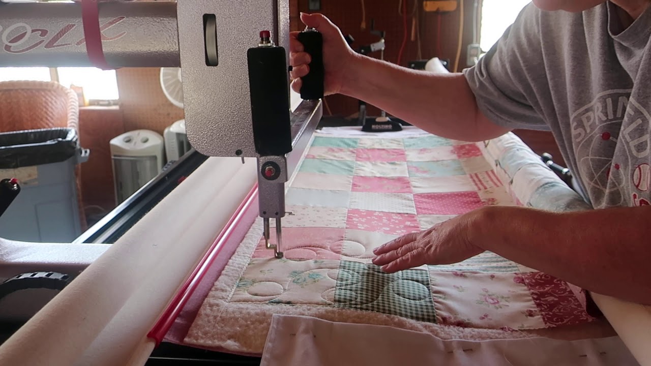Quilting free motion bubbles and meandering