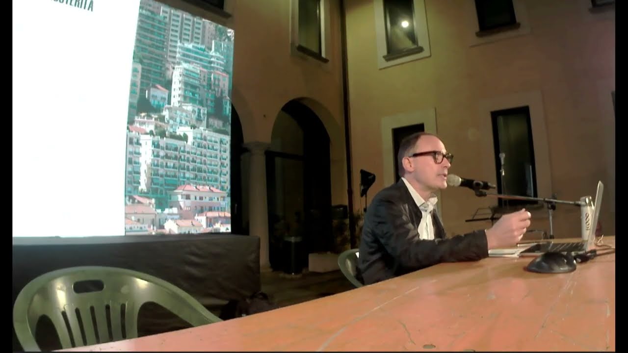 Paolo Molinari - Dentro il fenomeno urbano