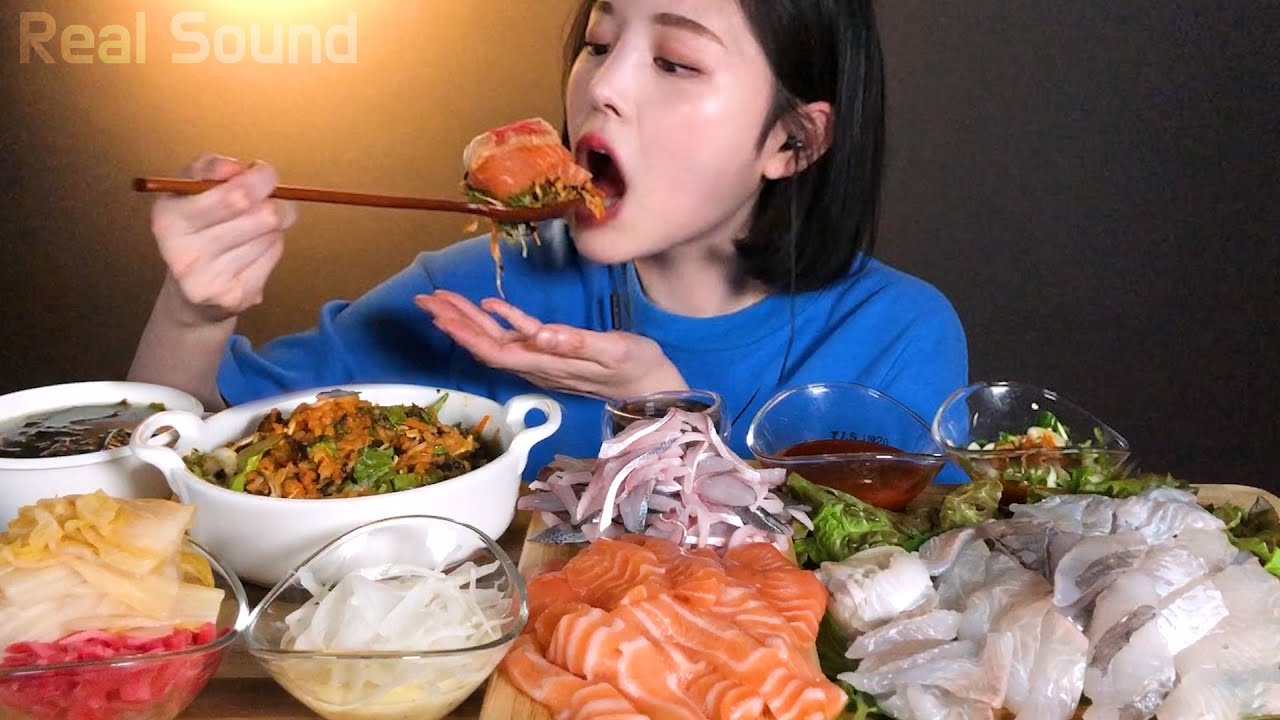 SUB)제철인 전어와 연어 광어 우럭 모듬회 먹방 회덮밥까지 리얼사운드 assorted sashimi and Raw Fish Bibimbap Mukbang ASMR salmon
