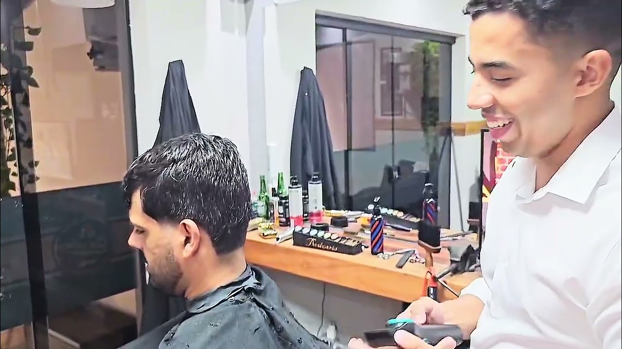 Jeito fácil de corte social na tesoura