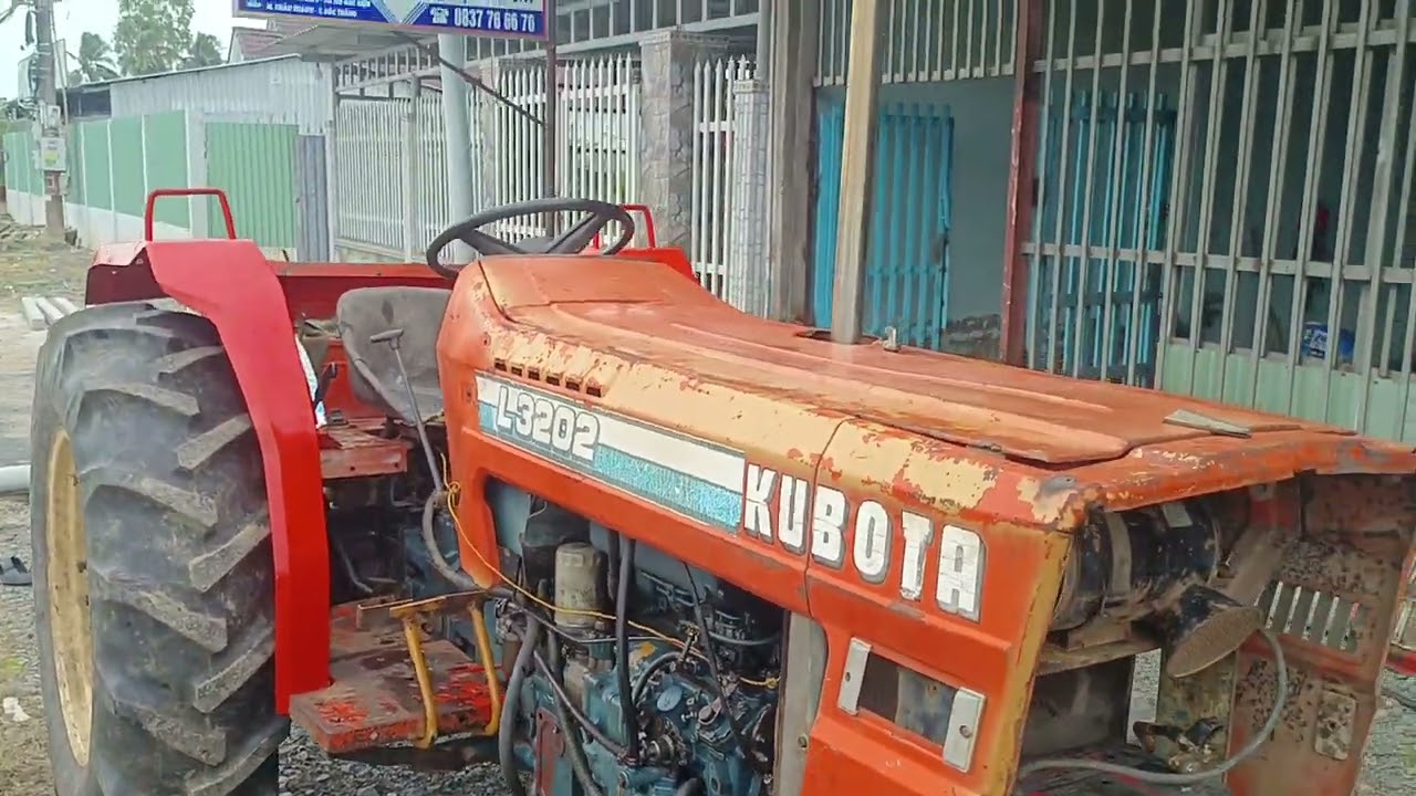 Kubota L3202DT đấu đầu DC60, xe đ&atilde; bảo dưỡng. Mua về l&agrave; chạy. Ae cần x&agrave;i: lh: 0837.766.676