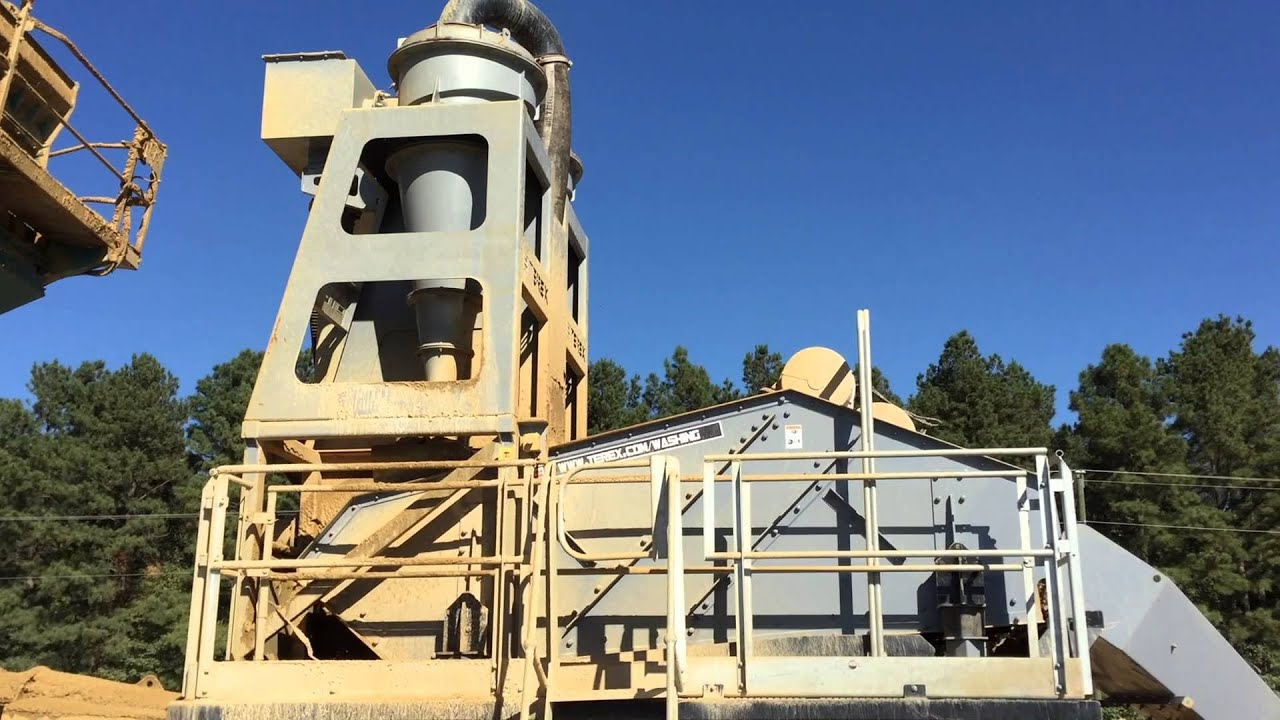 Terex Washing M2100 & FM200C producing concrete sand