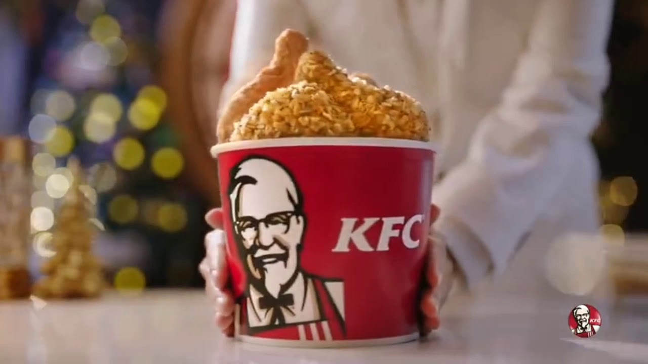 [VIDEO] [Eng Sub] LuHan × KFC 鹿晗x肯德基 Christmas Fried Chicken Shop