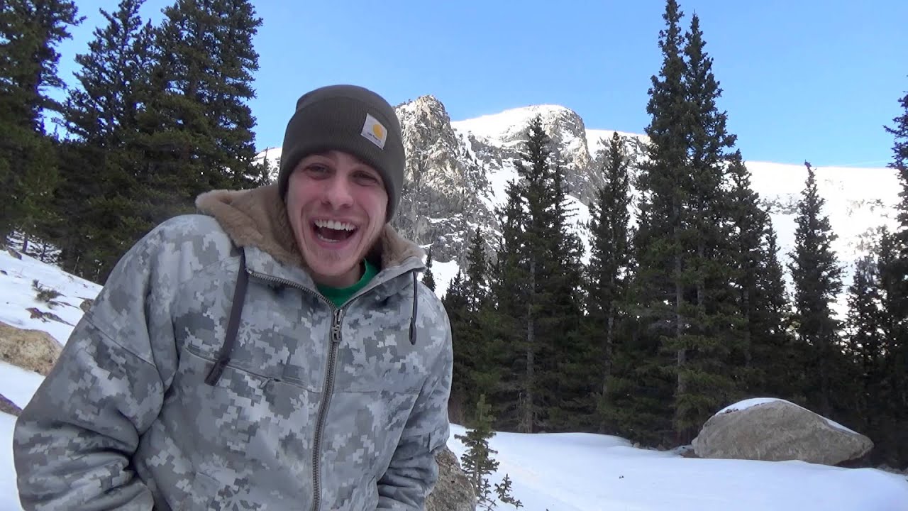 SCENIC SMOKING // MOUNTAIN SIDE COLORADO
