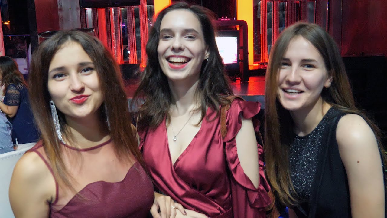 All Eyes On YOU : Dating Ukraine Women