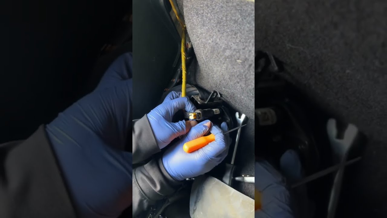 2013 Hyundai Genesis Coupe Seat Belt Replacement