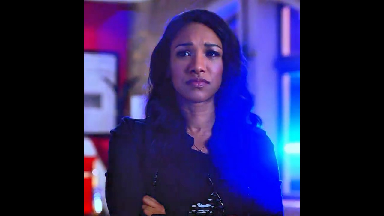 Barry sees Iris with Patty and Linda #theflash #barryallen #iriswest #westallen #shorts