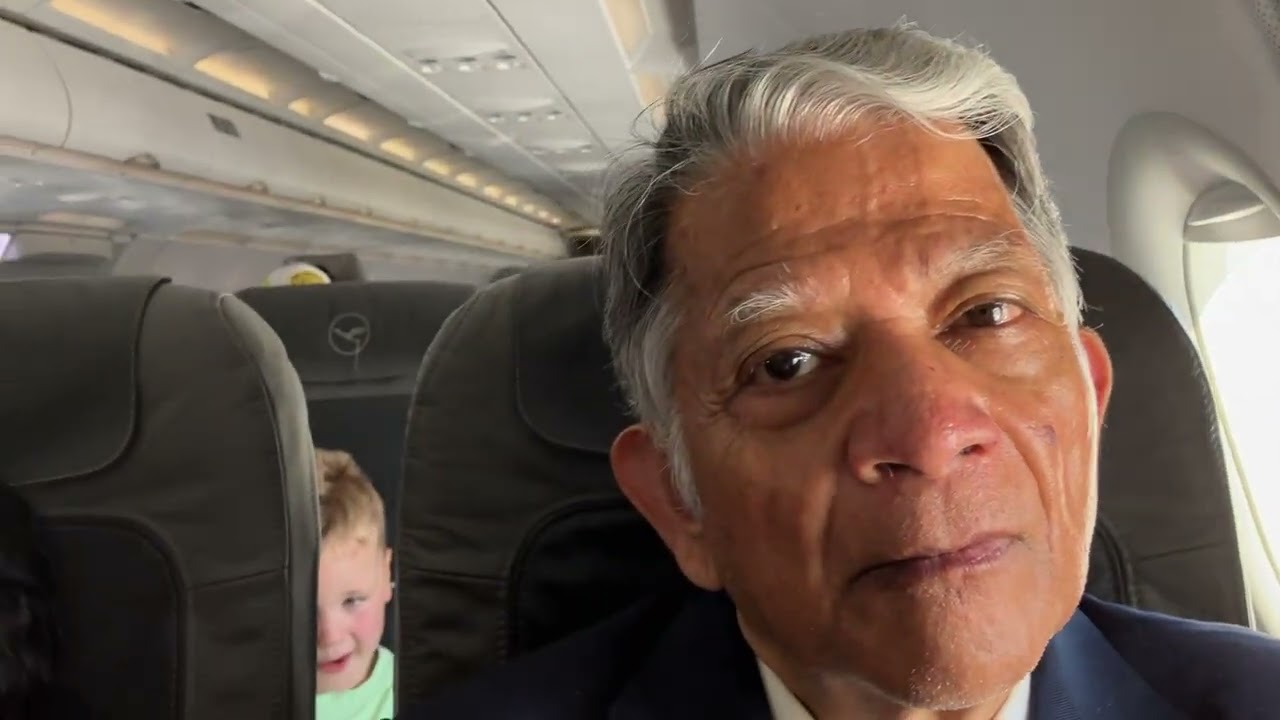 IMG1656 Aruna & Hari Sharma ready to takeoff LH190 from Frankfurt to Berlin-Brandenburg Apr 12, 2025